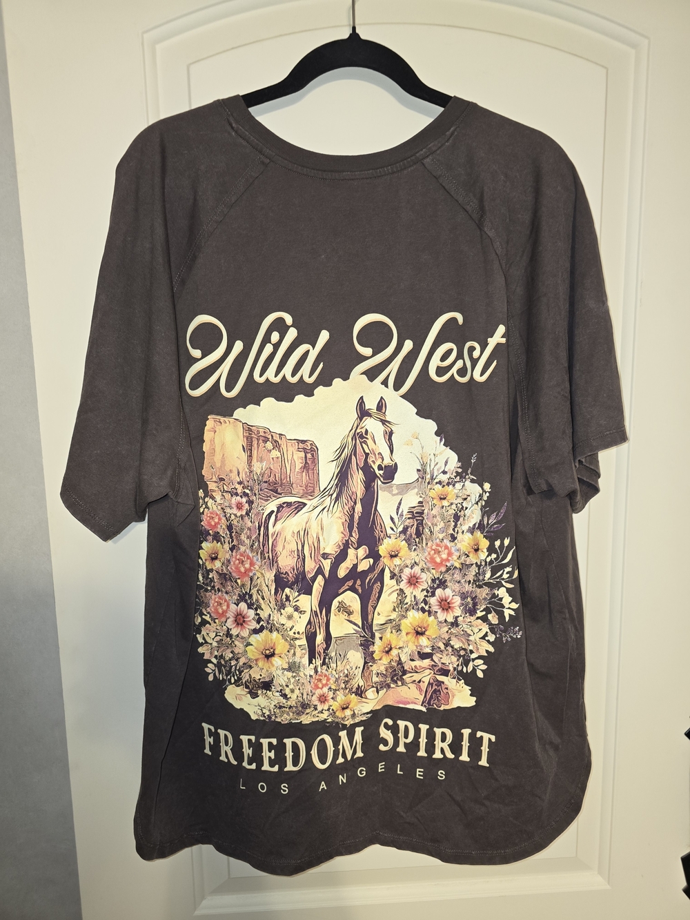 Floral Horse Graphic Tee - Dark Brown - Picture 3 of 3